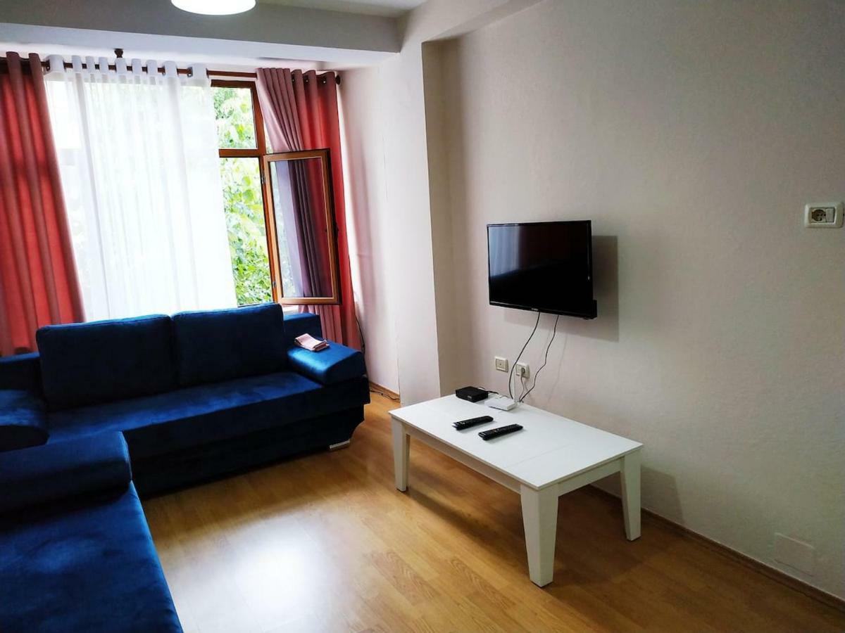 Lovely Apt At The Heart Of The City&Near The Lake Pogradec Ngoại thất bức ảnh