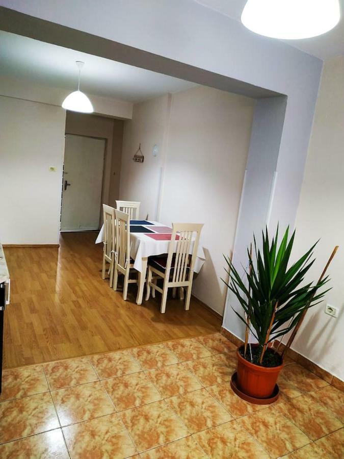 Lovely Apt At The Heart Of The City&Near The Lake Pogradec Ngoại thất bức ảnh