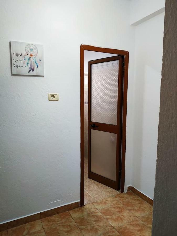 Lovely Apt At The Heart Of The City&Near The Lake Pogradec Ngoại thất bức ảnh