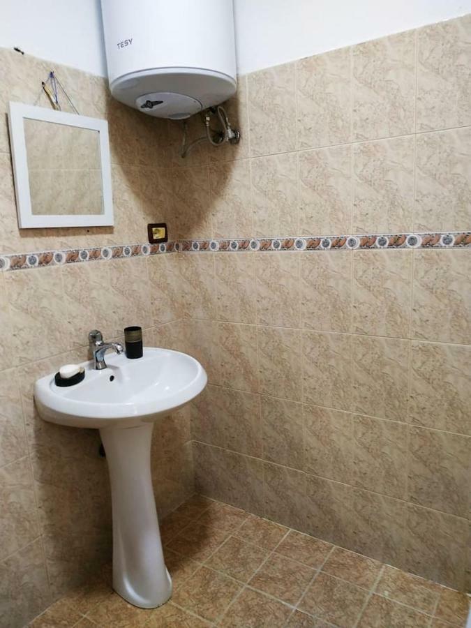 Lovely Apt At The Heart Of The City&Near The Lake Pogradec Ngoại thất bức ảnh