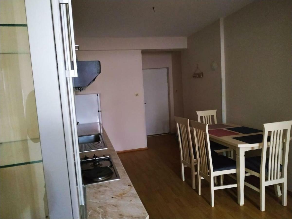 Lovely Apt At The Heart Of The City&Near The Lake Pogradec Ngoại thất bức ảnh